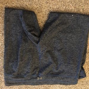 Under armor Capri yoga pants